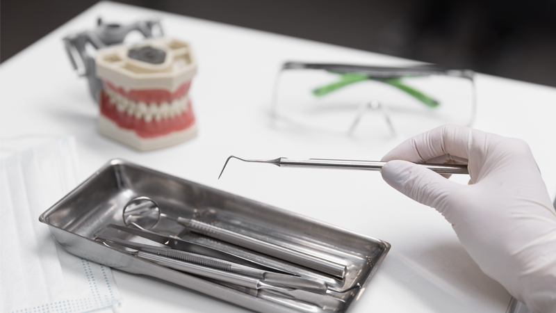 Dev Liste: Protez Diş Yapım Malzemeleri